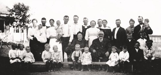 Friesen Clan circa 1918-1919