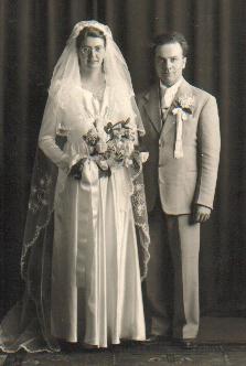My parents, Henry H. Friesen &
Elizabeth Kroeker on their wedding day, October 17, 1947